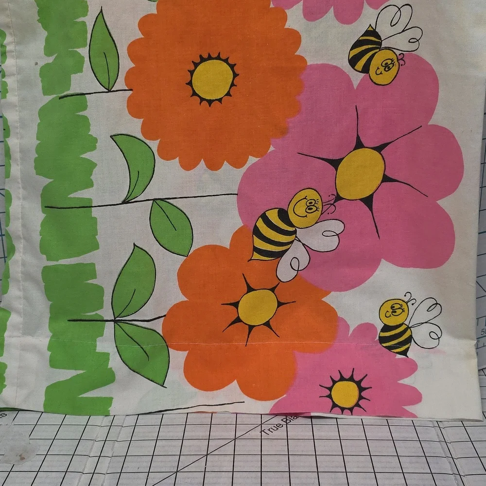 Pillowcase, “Flowers and Bees” by Cannon, Vintage, Monticello 1970s